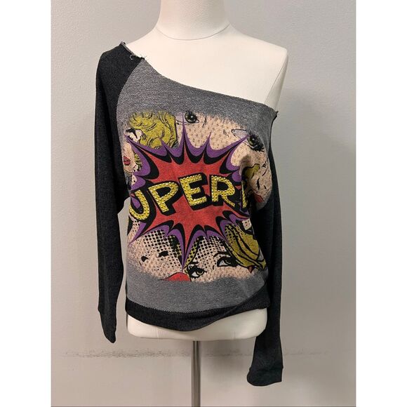cleo Tops - Cleo Women's Super B Comic Book Graphic Long Sleeve Tee Gray Black Small NWOT